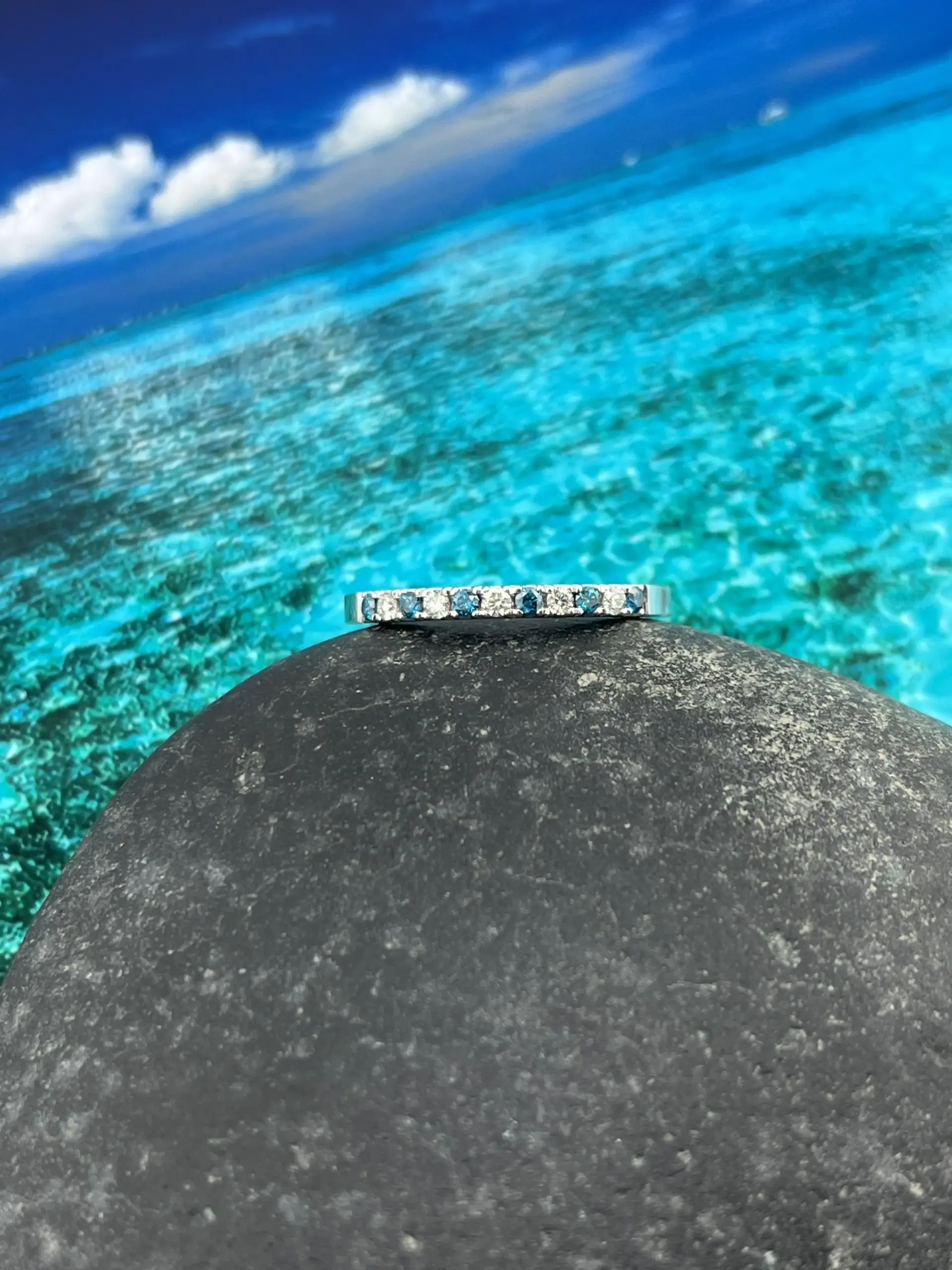 Goldschmiede Kälber Würselen- Blue Ocean-Diamenten-Memoirering