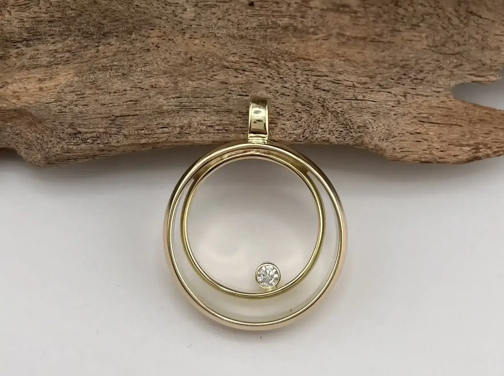 Goldschmiede Kälber Würselen Erinnerungsschmuck - Umarbeitung Eheringe zu Anhänger