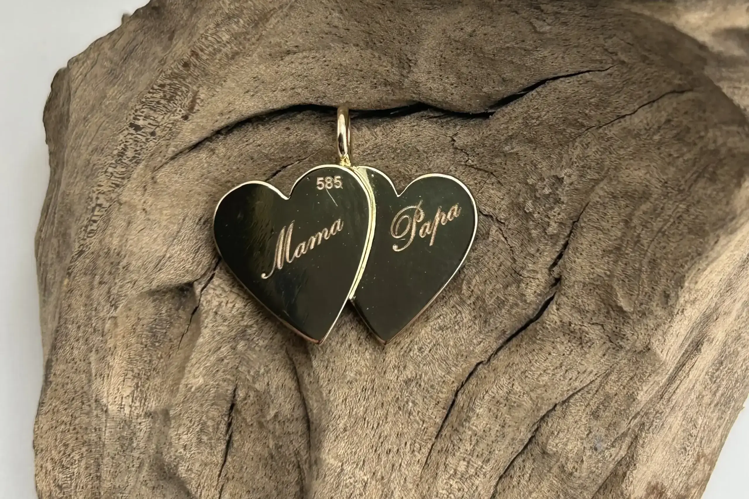 Goldschmeide Kälber Würselen -Erinnerungsshcmuck Gravur Herzen